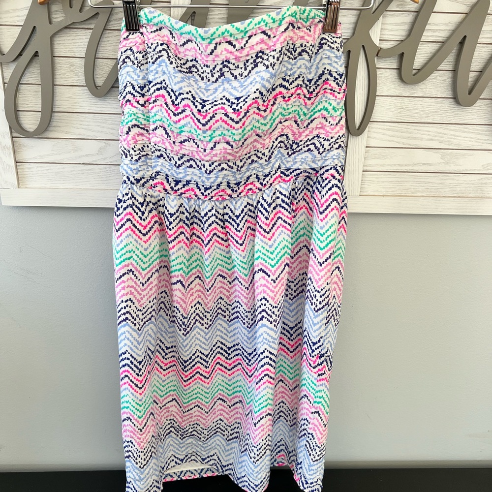 Adorable strapless dress. Worn 2x. Dry cleaned